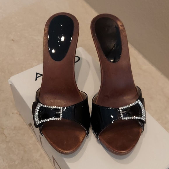 EUC Aldo Rhinestone Buckle Heel - Picture 2 of 4